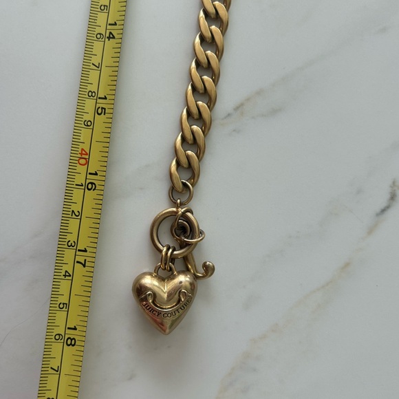Vintage Juicy Couture Banner Puffy Gold Link Heart Necklace Y2K - Picture 8 of 10